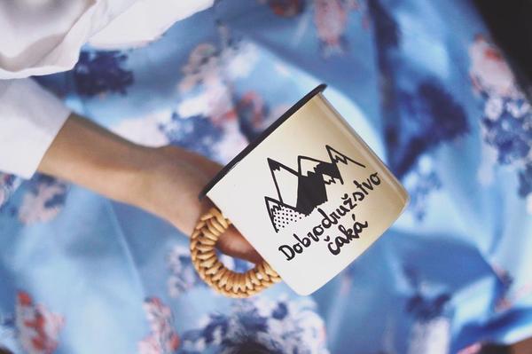 Smaltovaný hrnček - Dobrodružstvo čaká