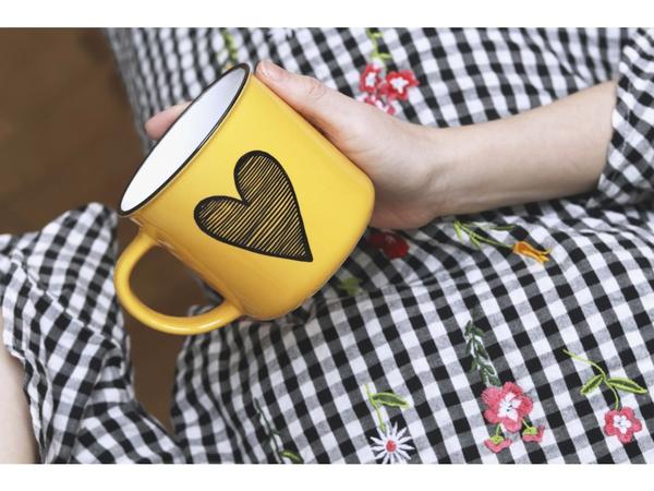 Keramický hrnček - žltý so srdcom