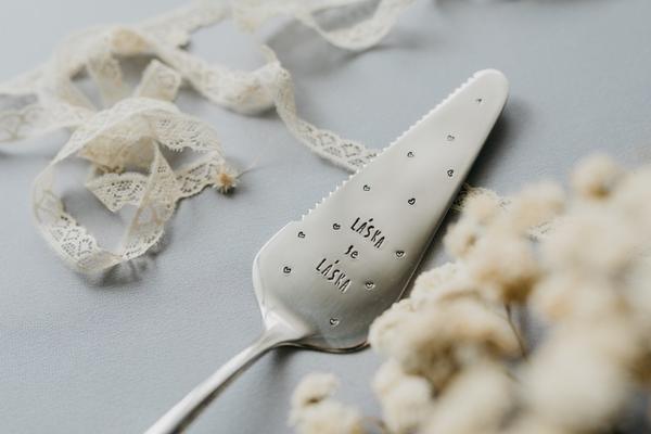 Tortová lopatka - láska je láska