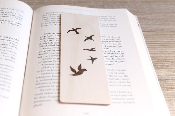 Drevená záložka - vtáci