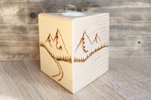 Drevený svietnik - hory