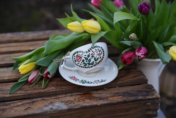 Šálka s podšálkou - jarné srdce