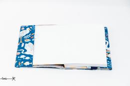 Obal na knihu otvárací - labute thumb