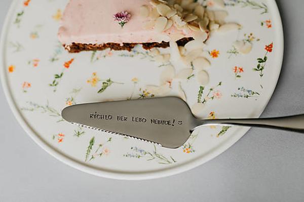 Tortová lopatka - Rýchlo ber lebo nebude!