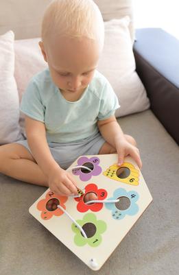 Včelí úľ - prevliekacia edukačná hra thumb