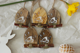 Závesná drevená ozdoba - vajíčko s vtáčikmi thumb