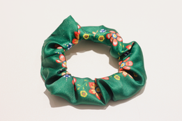 Vajnorské scrunchie thumb