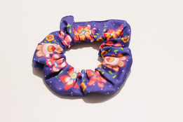 Vajnorské scrunchie thumb