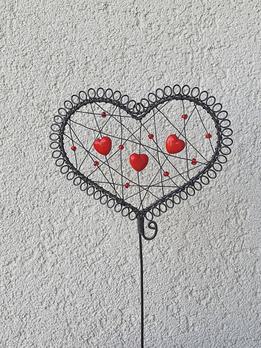 Čierny zápich do kvetináča - pavučinkové srdiečko thumb