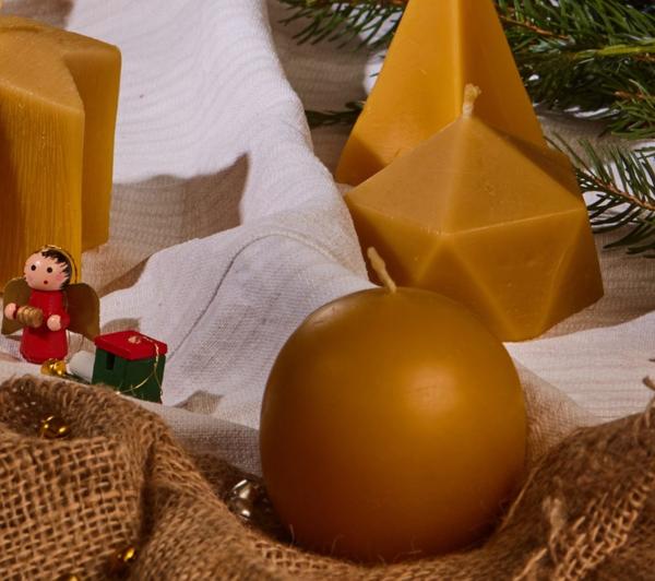 Sviečka z včelieho vosku - guľa