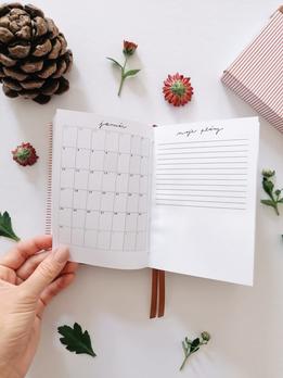 Diár 2022 - čo na srdci, to v diári - zebra thumb