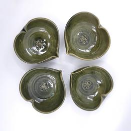 Miska srdce fľaškovozelená thumb