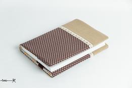 Obal na knihu otvárací - hnedý s čipkou thumb