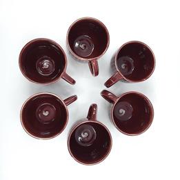 Hrnček s červenými pásikmi thumb