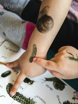 Kresky, dočasné tetovačky - Pod stromami thumb