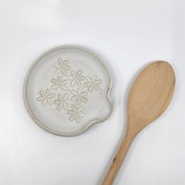 Odpočívadlo pod varešku biele thumb