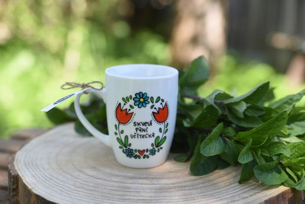 Hrnček - skvelá pani učiteľka modré kvety