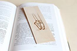 Drevená záložka - baletka thumb