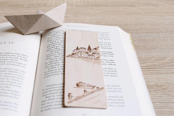 Drevená záložka - pobrežie