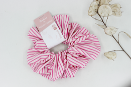 Scrunchie gumička - svetloružová s ružovými pruhmi