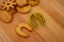 Vykrajovačka Podkova thumb