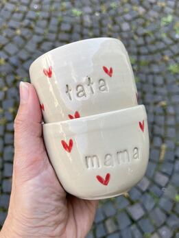 Keramická šálka Mama/Tata - červené srdiečka thumb