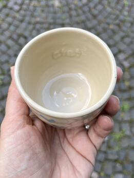 Keramická šálka Mama/Tata - farebné srdiečka thumb