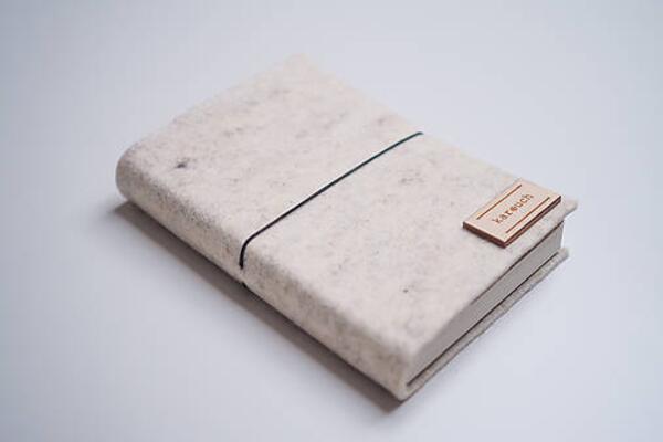 Diár 2026 - filcový mramorový