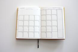 Diár 2026 - filcový mramorový thumb