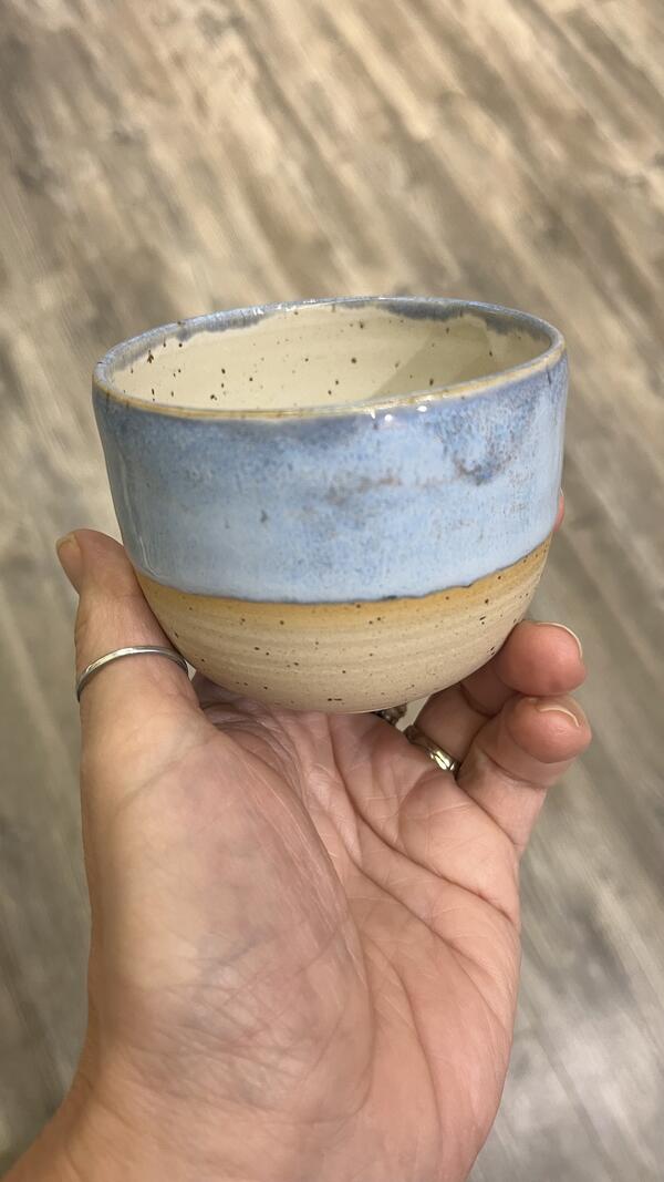 Keramická šálka Svetlomordá